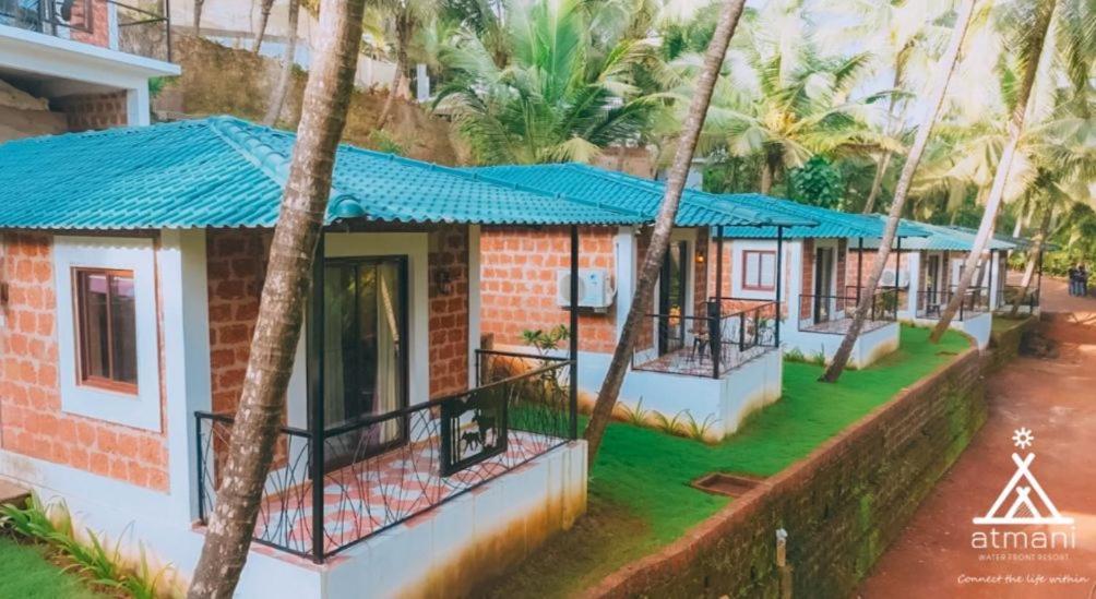 Atmani Waterfront Resort Cola エクステリア 写真